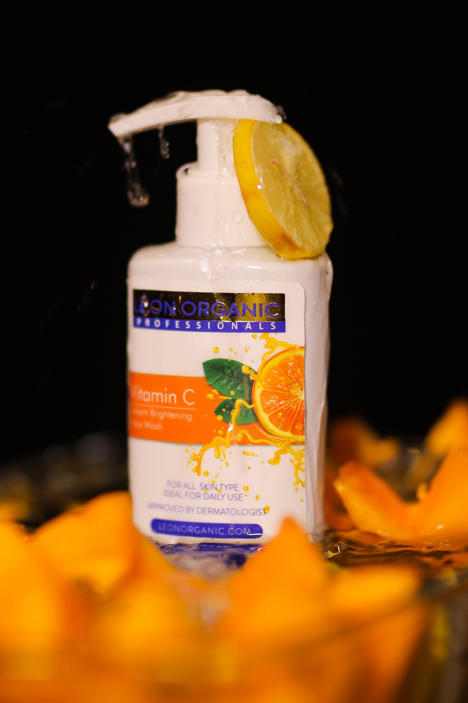 VIT-C Brightening FACEWASH